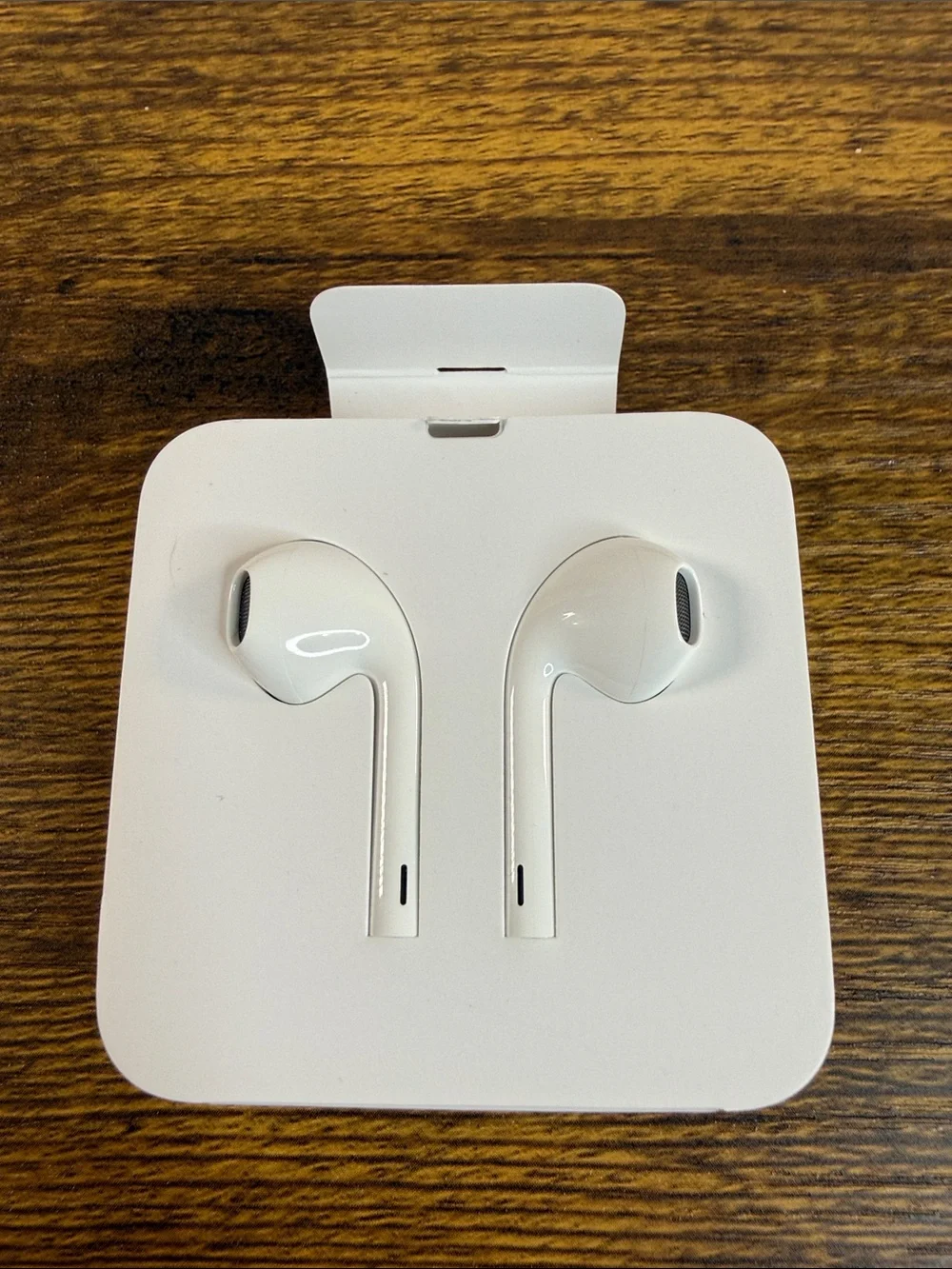 New White Earbud-Style Wired Headphones - Electronics Cell Phones & Accessories